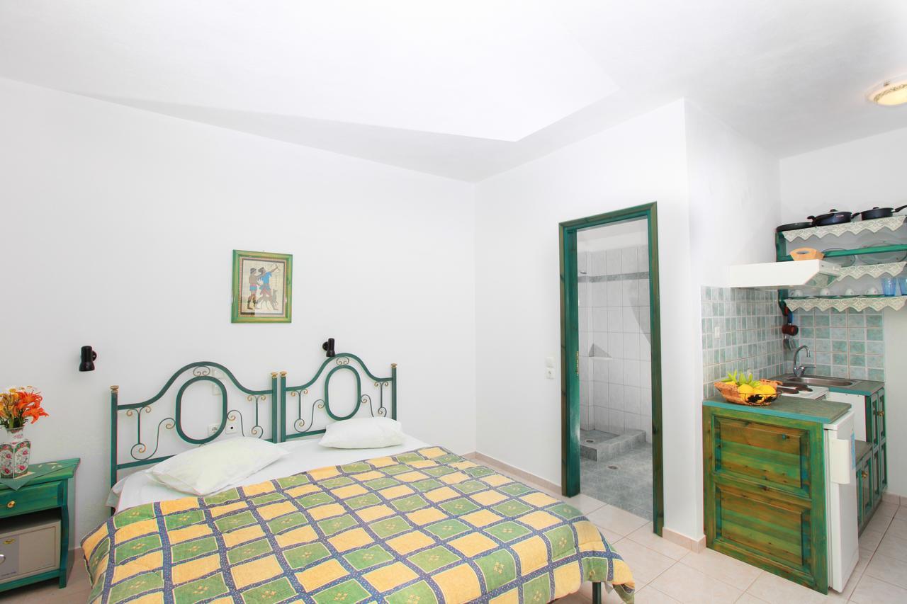Pavlos Maria Studios Скиатос Экстерьер фото